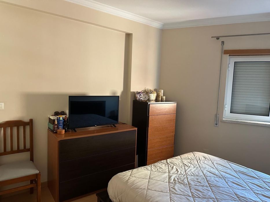 Arrenda-se apartamento T2 - Santa Marta do Pinhal