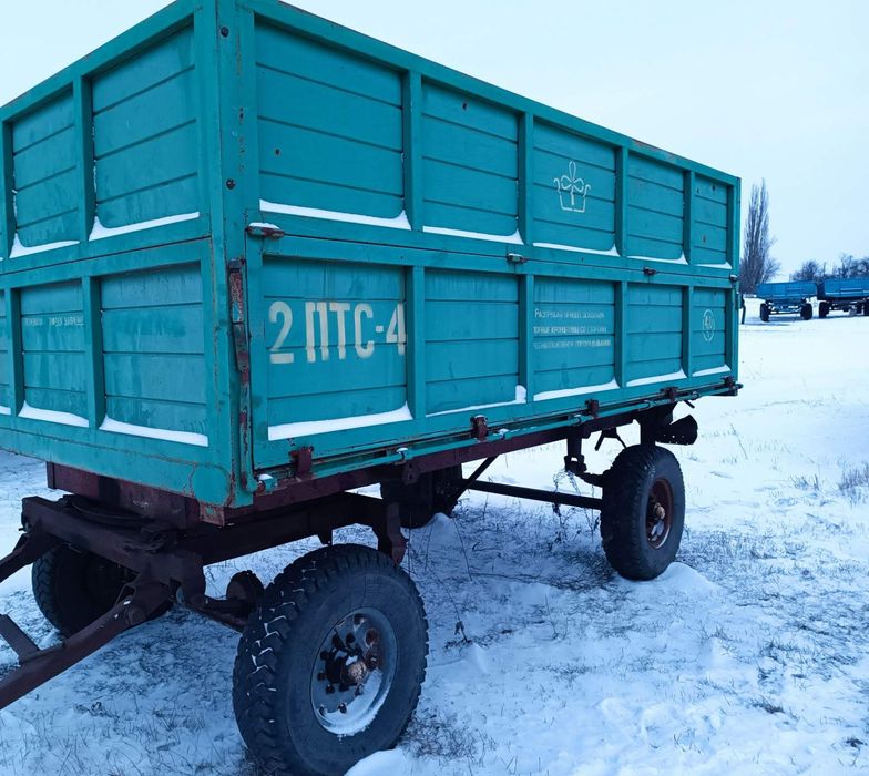Продам причеп 2 Птс 4 на кругу