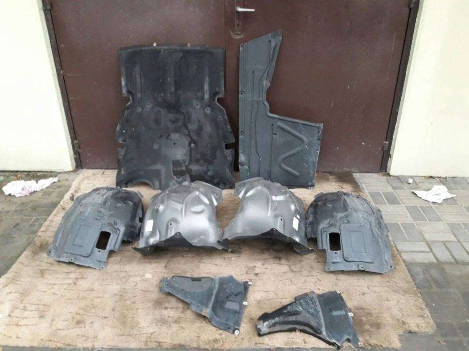 Bmw F10 F07 F30 F32 F34 F36 комплект подкрыльник защита подкрылок БМВ