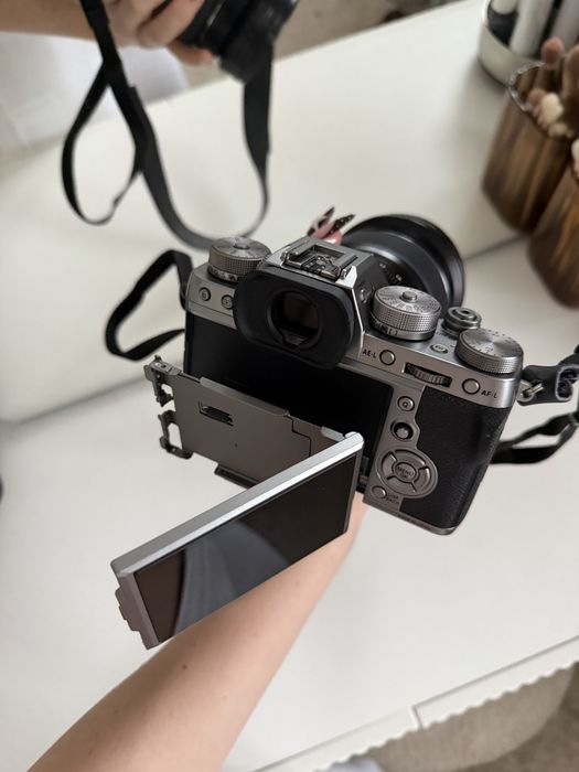 Aparat Fujifilm x-t2 +obiektyw Fujinon XF 16-55 mm+ dodatki