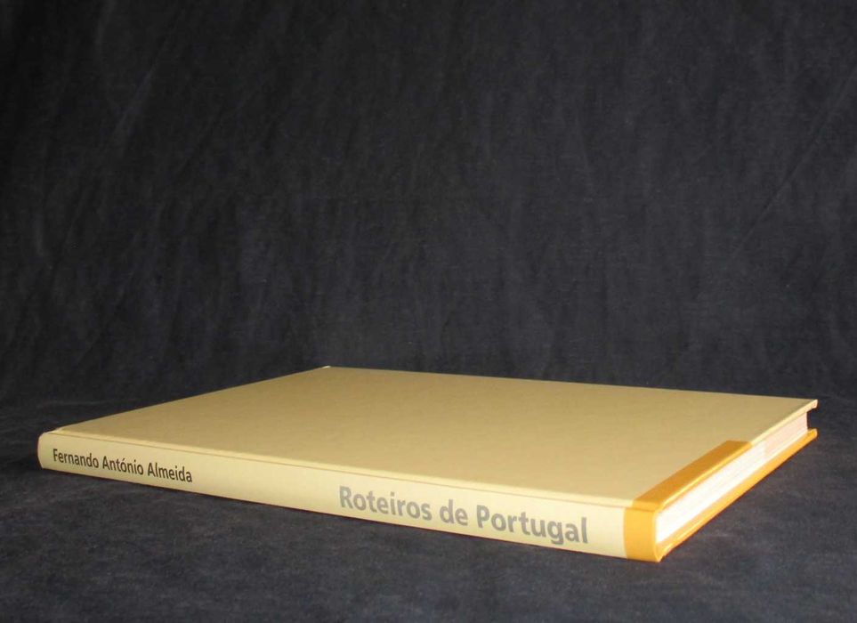 Livro Roteiros de Portugal Fernando António de Almeida