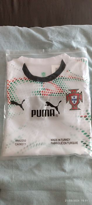 Vendo t-shirts de desporto