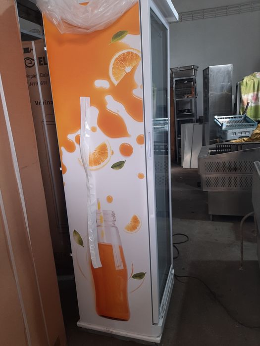 Frigorífico ou armario frigorifico porta em vidro