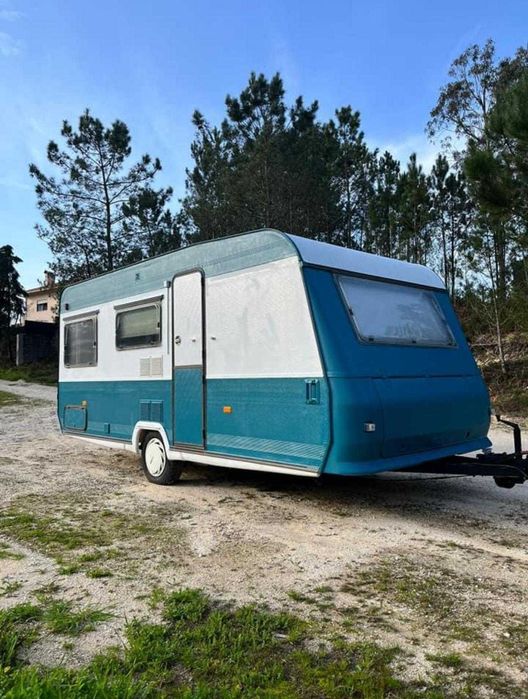 Caravana Adria – Projeto Vintage com Muito Potencial | Documentos OK