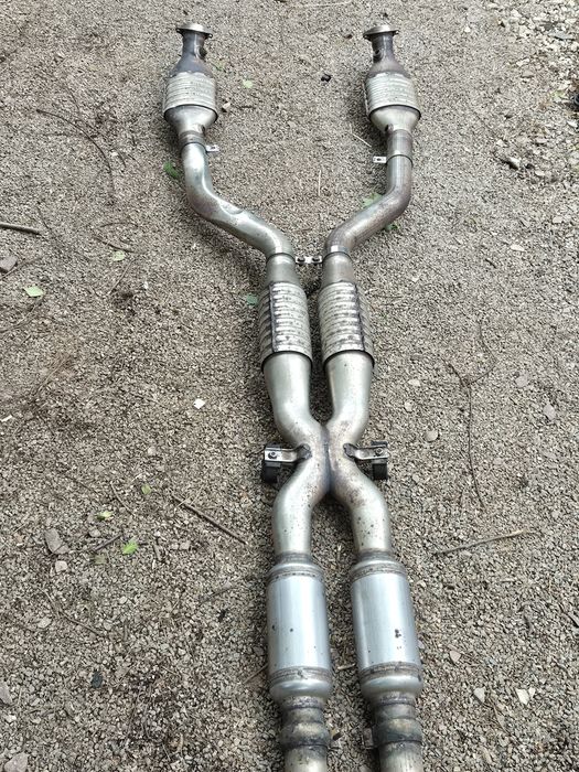 Wydech Tłumik katalizatory do BMW E92 E93 E90 M3