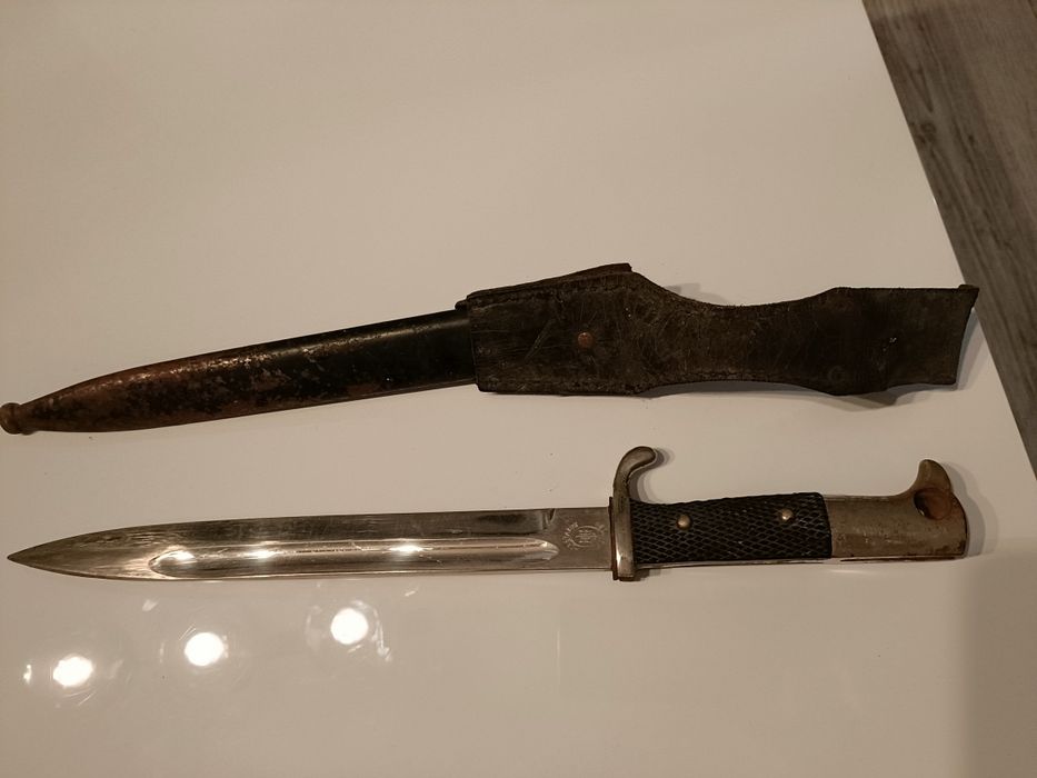 Bagnet na broń KS 98 Horstator Solingen
Zatrzask sprawny
Stan j