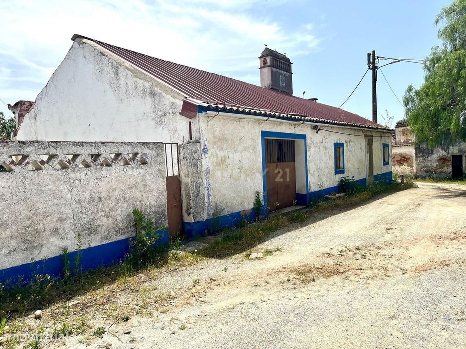 Casa Antiga em Montemor o Novo com Vista Campestre