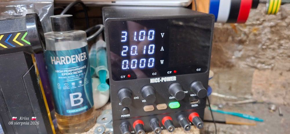 Zasilacz Laboratoryjny - podwójny: 30V/ 20A, 60V/ 10A. - Czytaj opis.