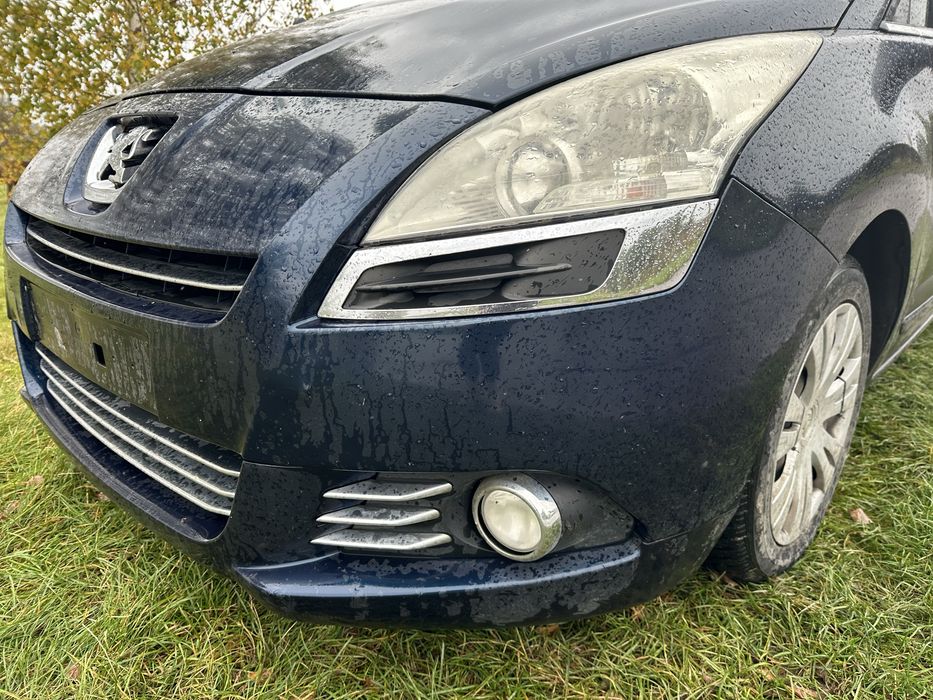Накладка на туманку, під фару Пежо 5008 Peugeot Разборка бампер перед