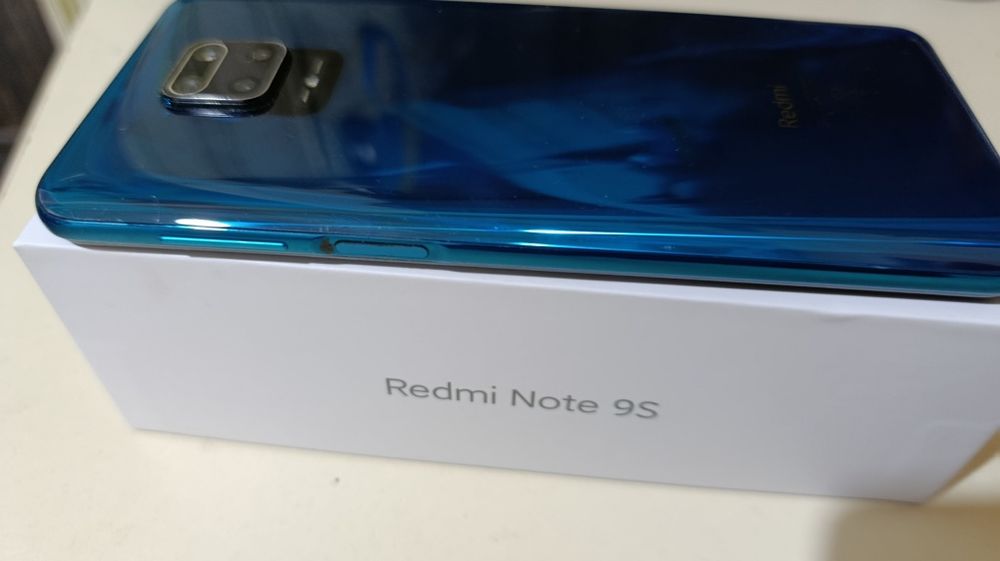 Redmi 9s телефон