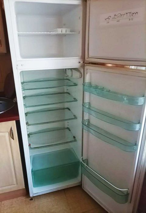 Продам холодильник Samsung