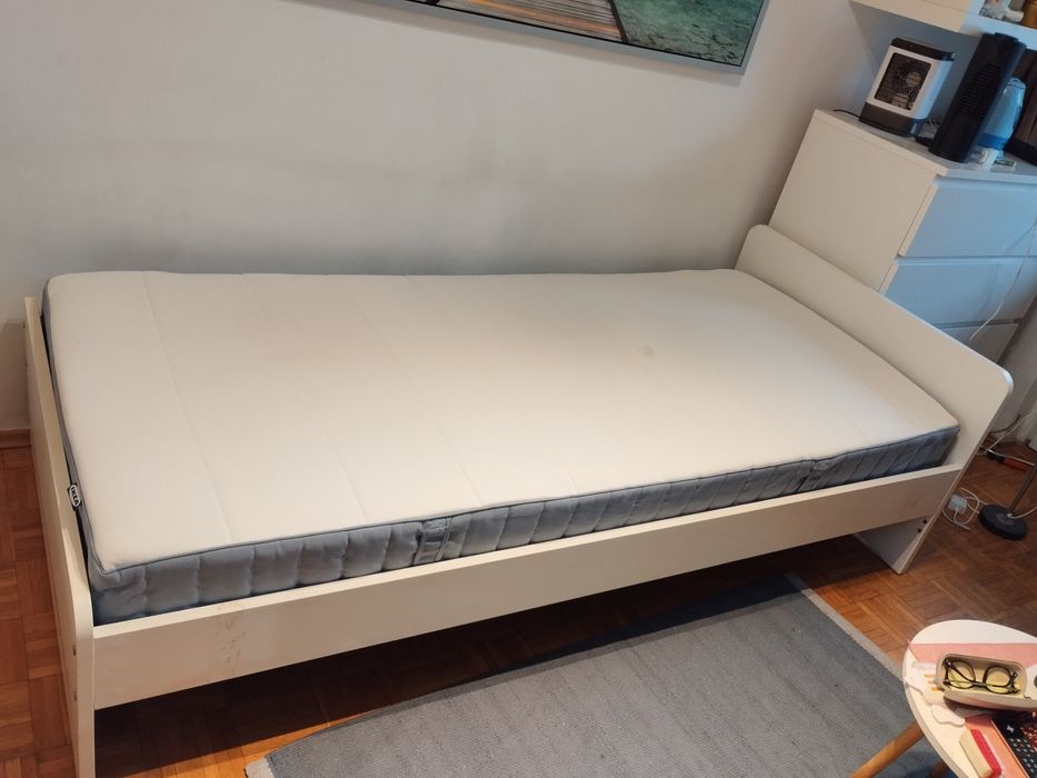 Łóżko 90x200, materac, stelaż, pojemniki IKEA
