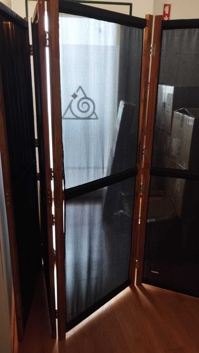 Divisória/biombo com 5 painéis 350x180 cm preto e madeira