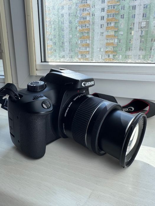 Canon EOS 4000D Kit (18-55mm)