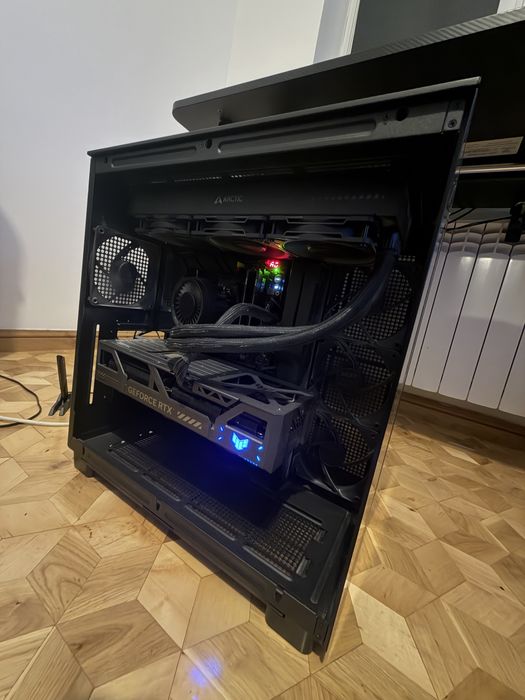 Komputer gamingowy RTX 5080 OC, Ryzen 9 9950X3D, 32 GB RAM, SSD 4,5 TB