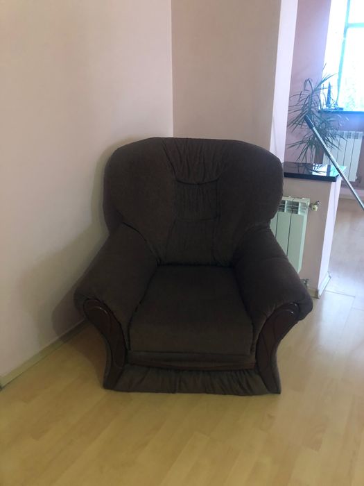Продам диван з кріслами