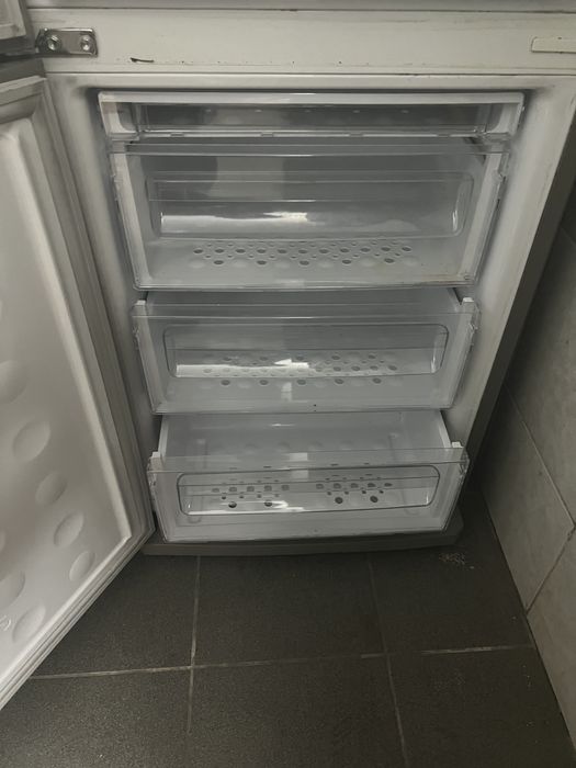Lodówka Samsung 190 cm otwierana na lewo