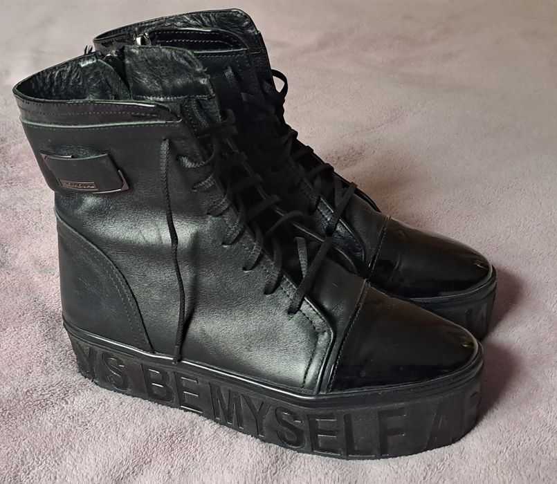 Черевики  36(23)