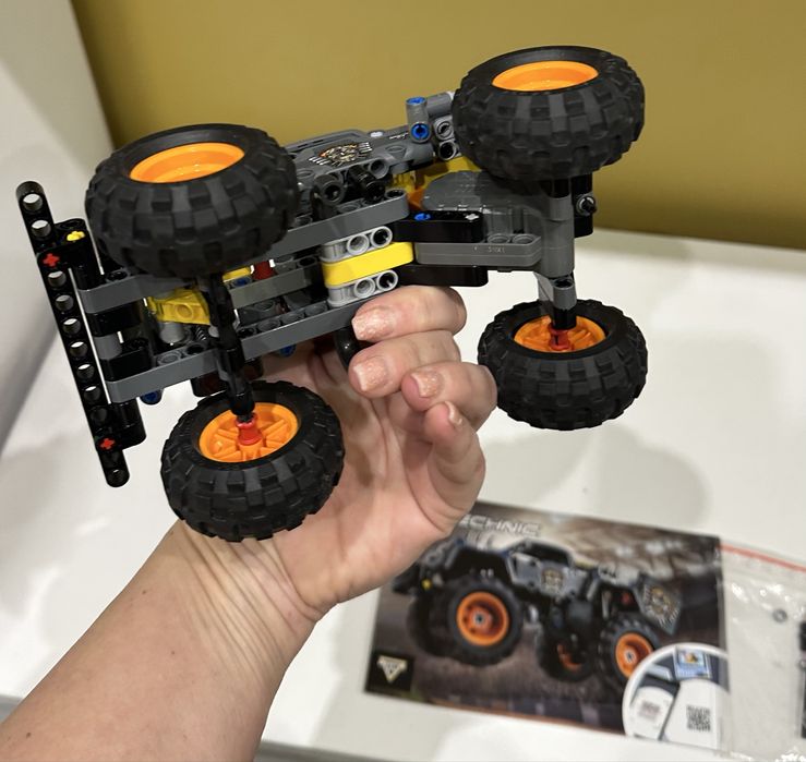 Lego technic 42119 Monster Truck
