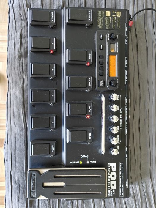 Multiefekt gitarowy Linę 6 POD XT Live