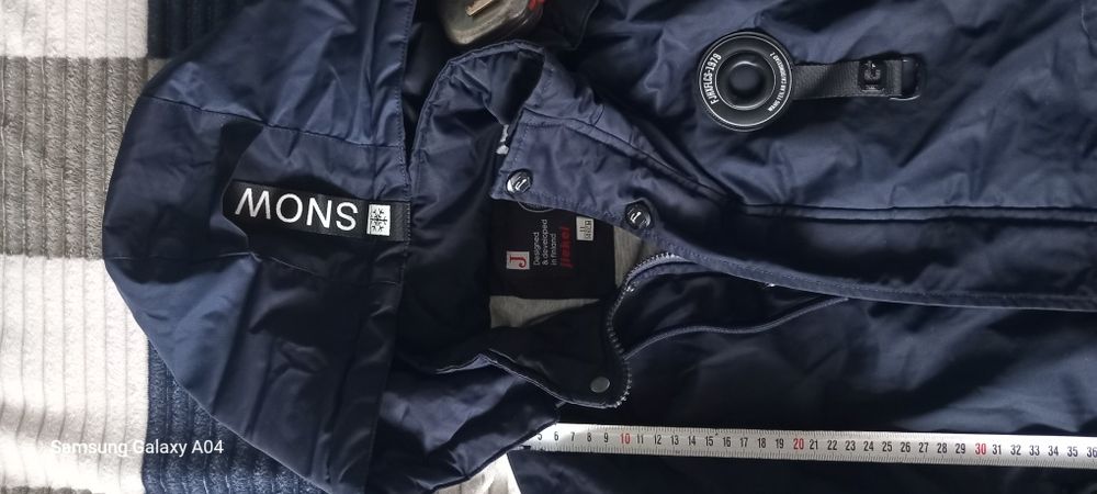 Куртка унісексі підліток демісізонка б/у рост146см.