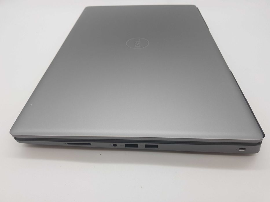 Dell Precision 7750 I7-10850H 32/512GB SSD FHD RTX 3000 WIN 11