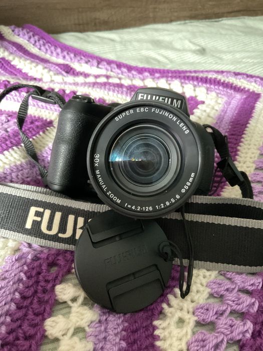 Aparat Fujifilm finepix HS25