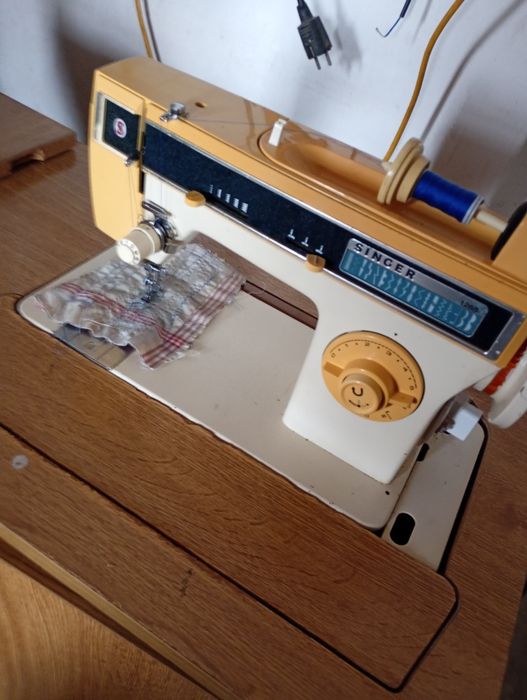 Máquina de costura Singer