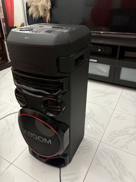 LG XBOOM ON7 500W – Coluna Hi-Fi Bluetooth, Karaoke, DJ, CD, USB