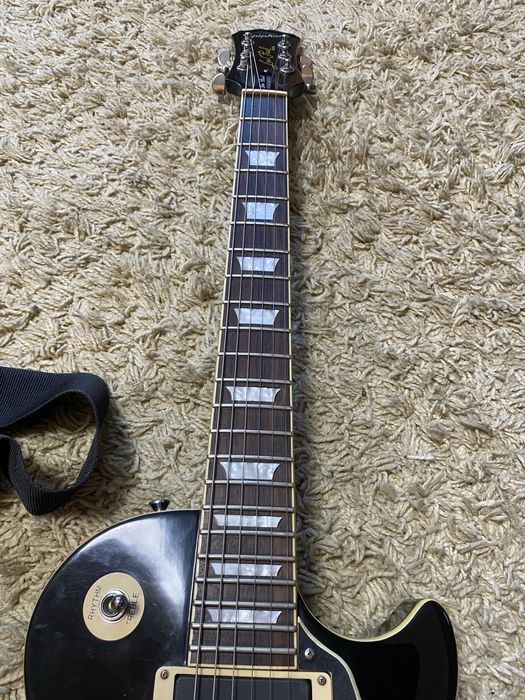Электрогитара Epiphone Les Paul Standard с EMG 81/85.