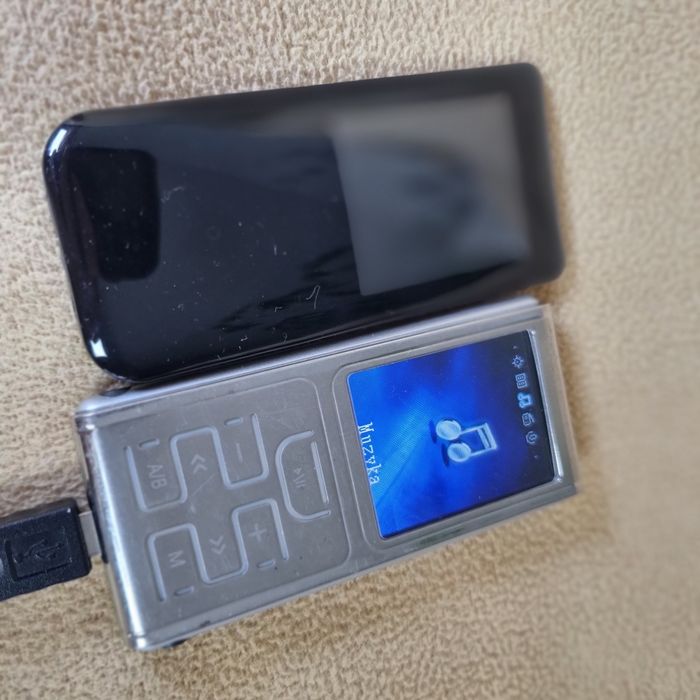 Zestaw 2x Mp4 Mp3 odtwarzacze Opis