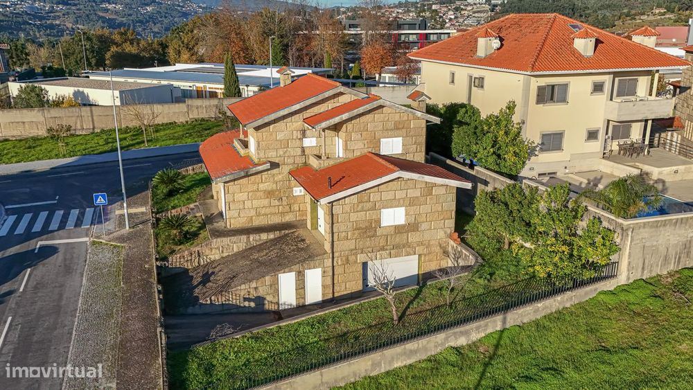 Moradia independente no centro de Alpendurada