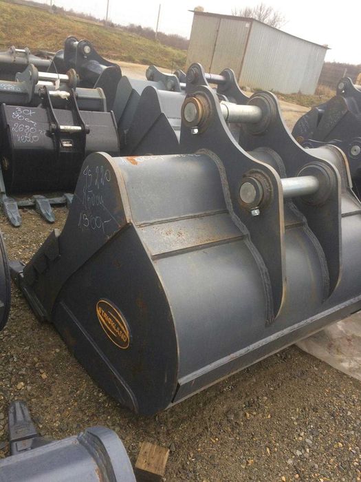 Łyżka 150 cm STRICKLAND  do  JCB  CAT  VOLVO  HITACHI  16-24 ton