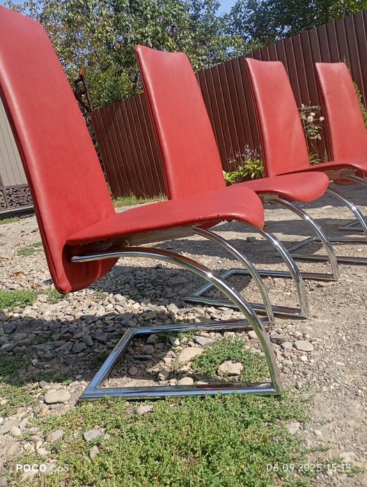 Продам шкіряни діванчик