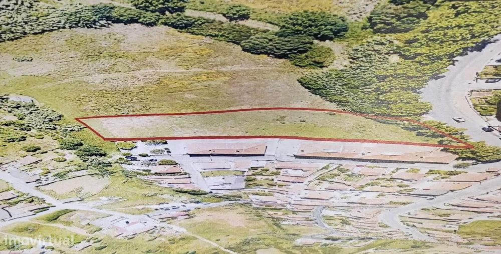Urban Plot of 2400 m² in Rio de Mouro