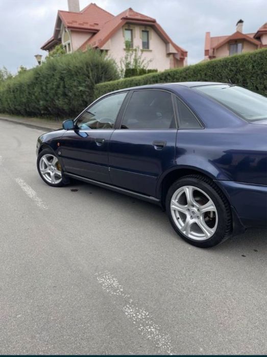 Ауді а4б5 в хорошиму стані