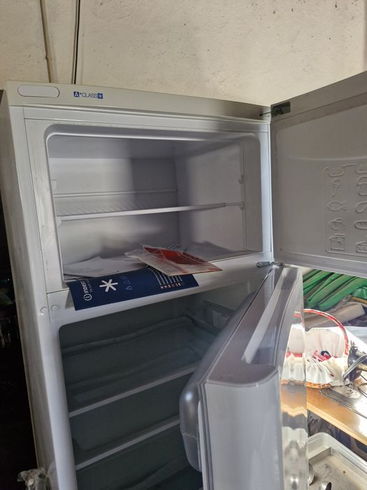 Frigorifico Indesit TAA5
