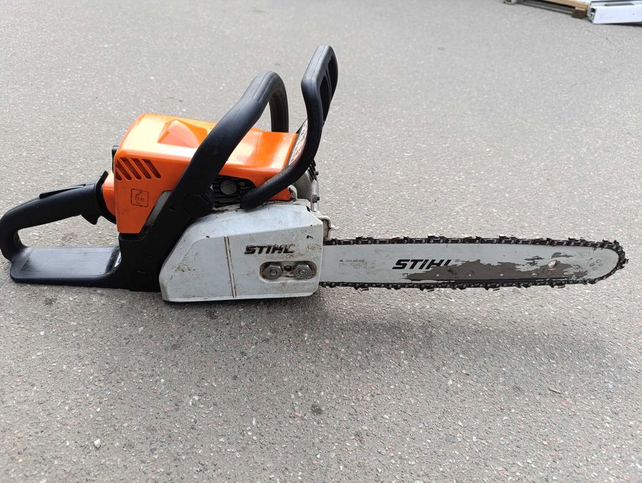 Продам бензопилу STIHL MS-180