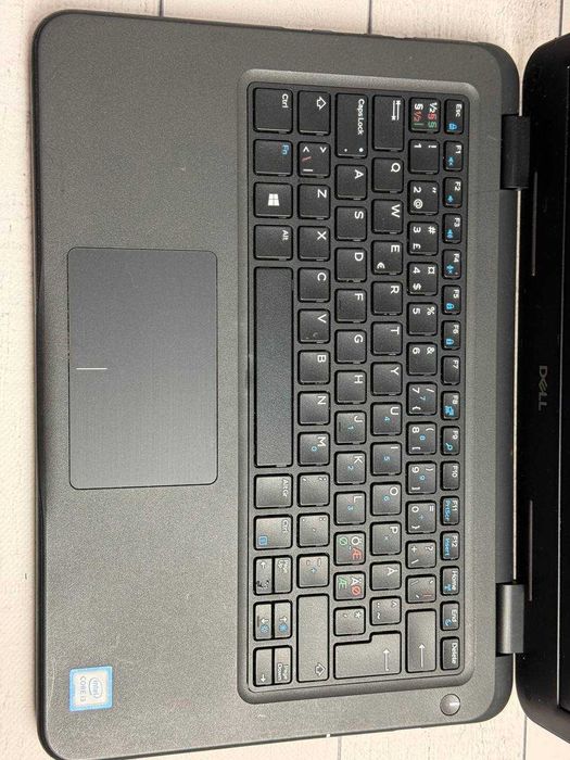 Dell 3310 i3-8145U 8ram ssd 128 gb  13.3  Гарна ціна !