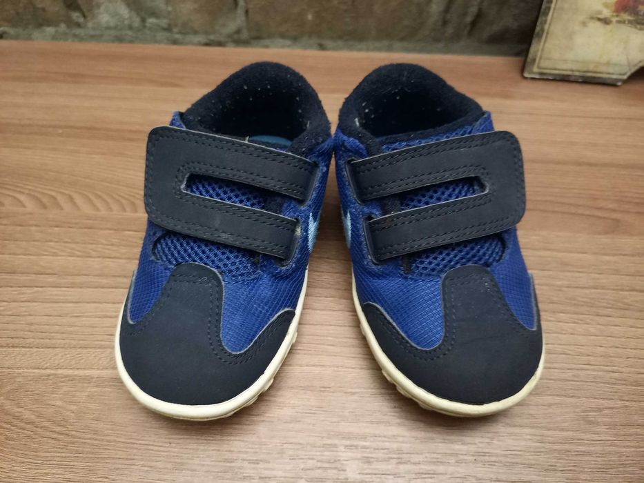 Кроссовки,пинетки  Nike Barefoot
размер 19,5.