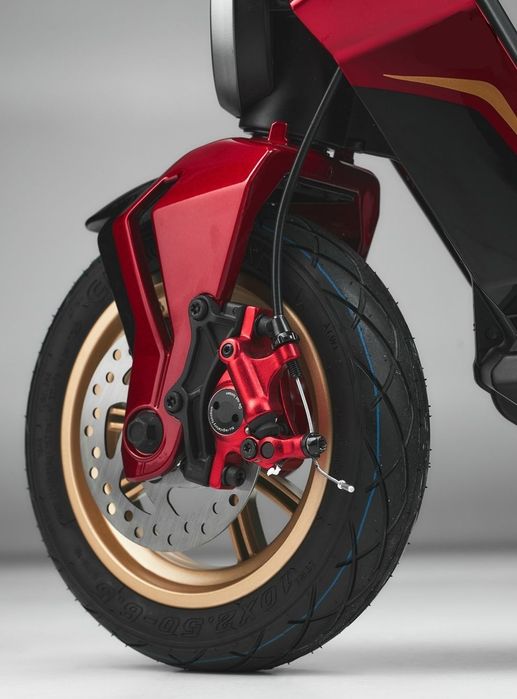 Mv Agusta - Serie Oro - trotinete elétrica