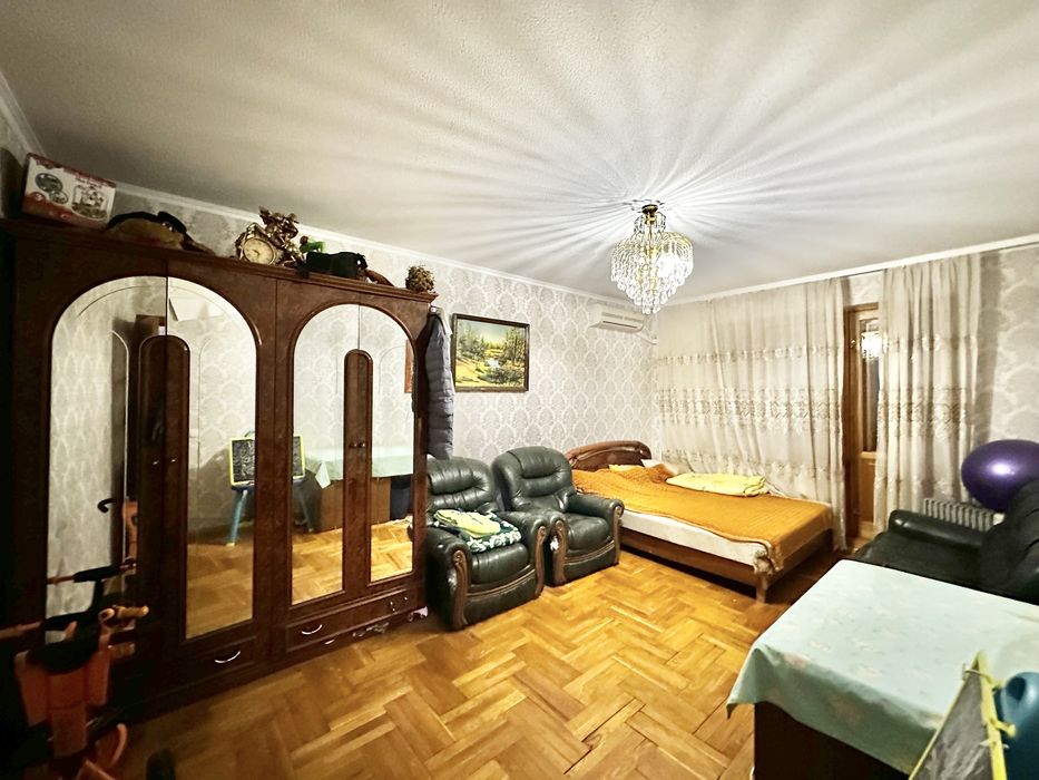 Продаж 3х кімнатної квартири центр Борисполя  Київ 20 км