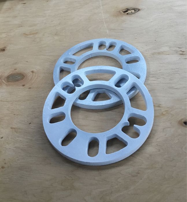 Проставки для дисков універсальні