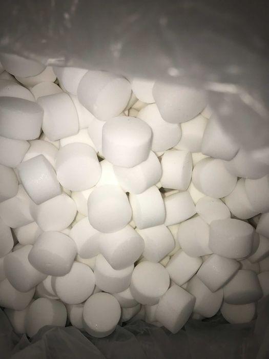 Сіль таблетована, соль таблетированная, таблетка для очистки воды