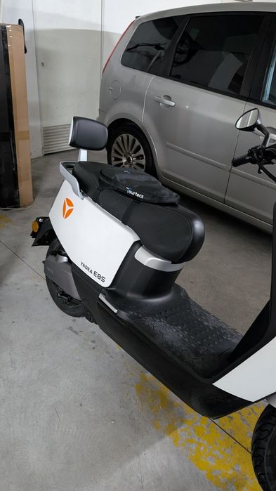Mota YADEA E8S - Scooter eléctrica/Como NOVA/ Com Extras