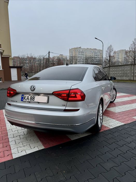 Продам Volkswagen Passat 2016