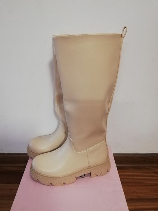 Kozaki damskie firmowe roz 37 nowe