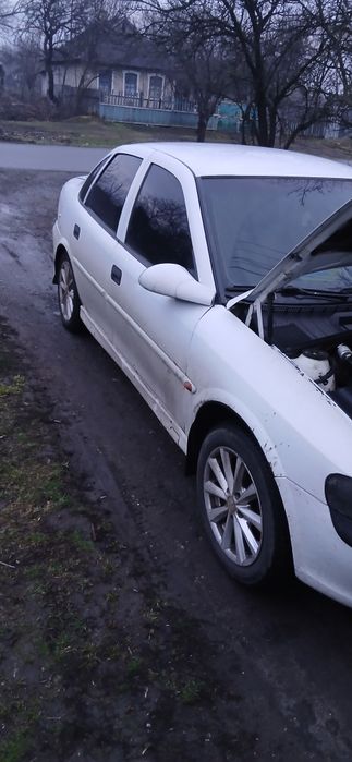 Опель вектра б 1.8 газ/бензин