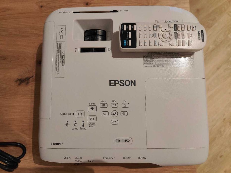 Projektor EPSON EB-FH52