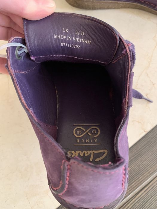 Продам фирменные туфли ботинки Clarks